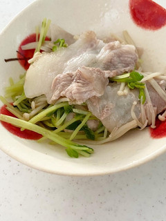 豆苗とえのきだけと豚肉の蒸し焼き。-レシピのメイン写真