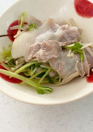 豆苗とえのきだけと豚肉の蒸し焼き。-レシピのメイン写真