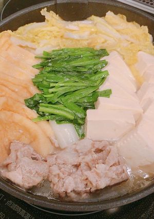 鍋つゆいらず、塩麹で、豚肉のにんにく塩鍋-レシピのメイン写真