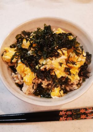 お出汁たっぷり温かそぼろ丼-レシピのメイン写真