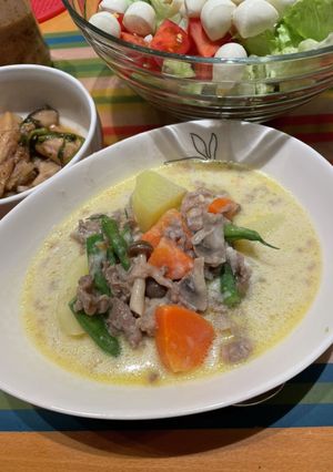牛コマ肉のミルクチーズスープ-レシピのメイン写真