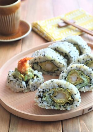 えびフライとアボカドのうず潮巻き寿司-レシピのメイン写真