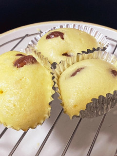 甘納豆入り蒸しパン(土鍋の蓋で蒸し器)-レシピのメイン写真