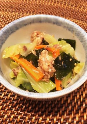 さば水煮缶とわかめの中華サラダ-レシピのメイン写真
