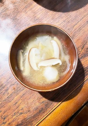 里芋と椎茸の味噌汁。-レシピのメイン写真