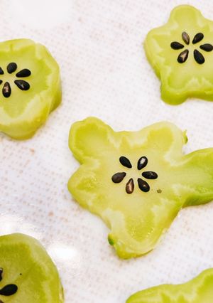 ブロッコリーの茎で作るお花❁-レシピのメイン写真
