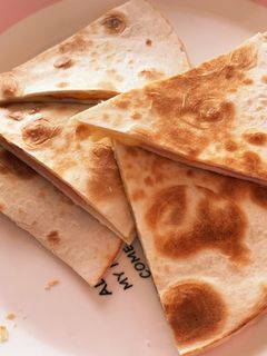 簡単!トルティーヤのハムチーズサンド-レシピのメイン写真