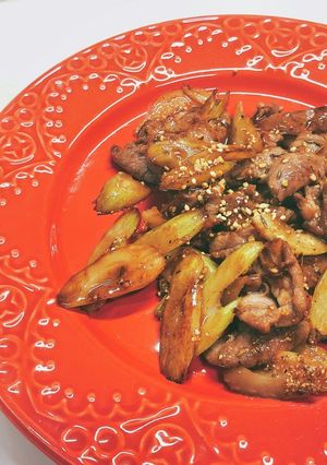 デュカ風味♪ラム肉とセロリの炒め物-レシピのメイン写真