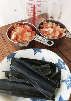 出し汁の取り方☆昆布＆削りかつお節♪-レシピのメイン写真