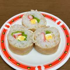 รูปของ 油揚げで簡単！！変わり太巻き