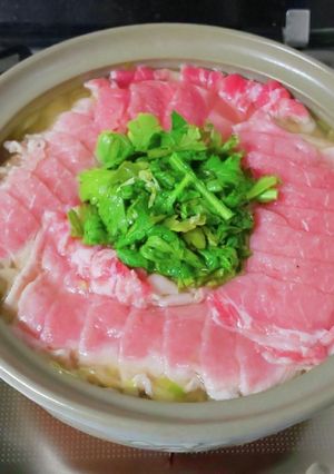 キャベツ大量消費☆豚キャベ鍋-レシピのメイン写真