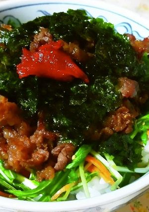 簡単☆チョレギサラダと焼肉で丼ぶり♪絶品-レシピのメイン写真