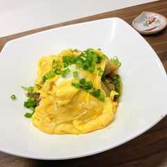 รูปของ オムじゃが　簡単肉じゃがリメイク