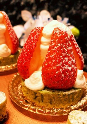 抹茶ガトーショコラで苺ケーキ-レシピのメイン写真