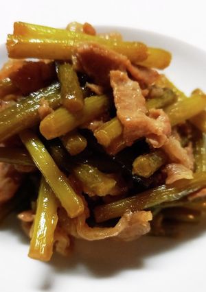 ◆ニンニクの芽と豚肉のクタクタめんつゆ煮-レシピのメイン写真