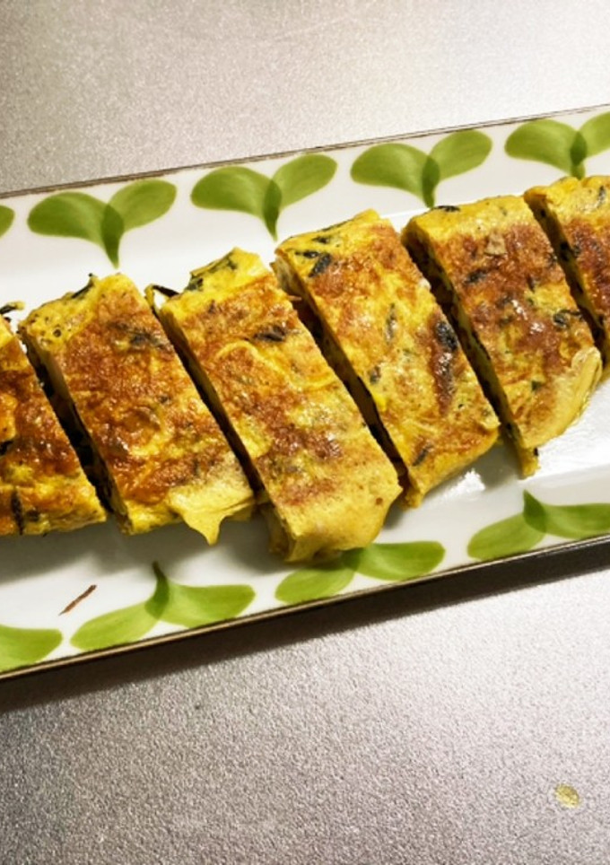作り置きのひじきの煮物で卵焼き-レシピのメイン写真