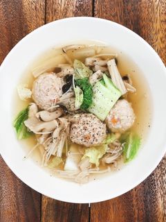 たっぷりきのこと白菜と鶏つくねのスープ-レシピのメイン写真