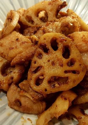 豚バラ肉と蓮根の胡麻味噌炒め。-レシピのメイン写真