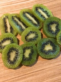 酸っぱーいキウイをドライで甘く!-レシピのメイン写真