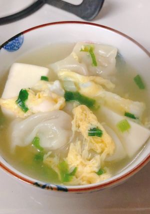簡単❤豆富と玉子のスープ(餃子入り)-レシピのメイン写真