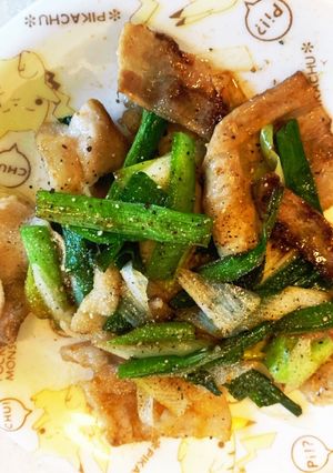 【減塩】豚バラと長ネギとニラの炒め物-レシピのメイン写真