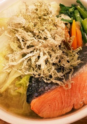 とろろ昆布入り！鮭の酒粕味噌鍋風-レシピのメイン写真
