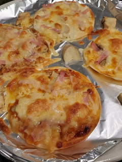 餃子の皮で余り物ピザ-レシピのメイン写真