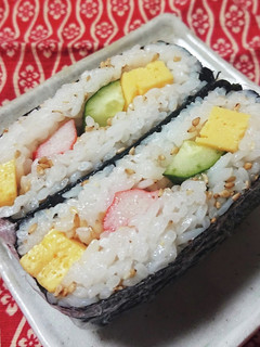 手巻き寿司の後でおにぎらず-レシピのメイン写真