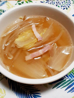 ベ~コンを炒めた油で簡単ス~プ。-レシピのメイン写真