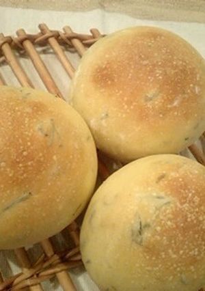 ホシノ天然酵母で♪ローズマリーパン-レシピのメイン写真