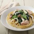 鮭ときのこのクリームパスタ