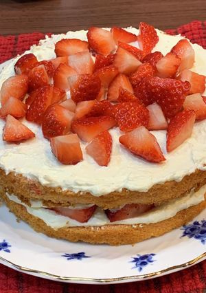ホワイトチョコの苺ケーキ-レシピのメイン写真