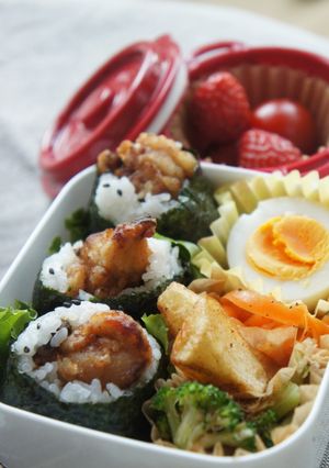 時短満腹＊から揚げおにぎり弁当-レシピのメイン写真