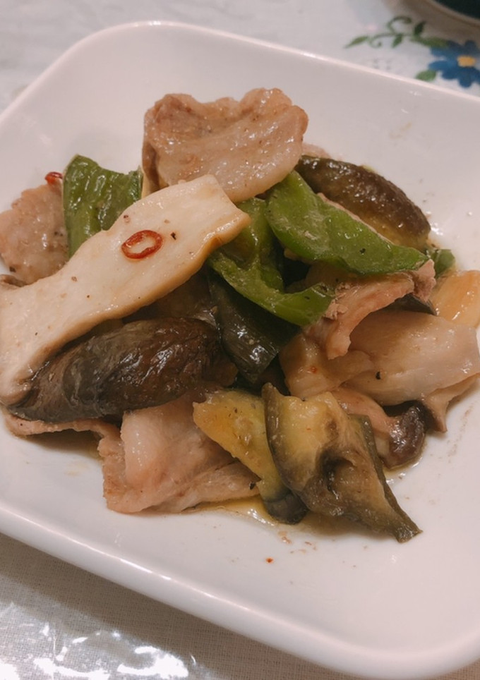 茄子とピーマンきのこの豚肉塩炒め-レシピのメイン写真