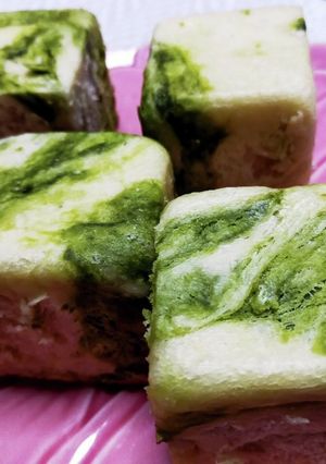 キューブ型が可愛い♪抹茶パン-レシピのメイン写真