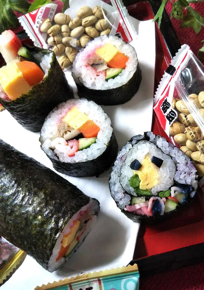 今年はアマビエ様も特別出演の恵方巻き-レシピのメイン写真