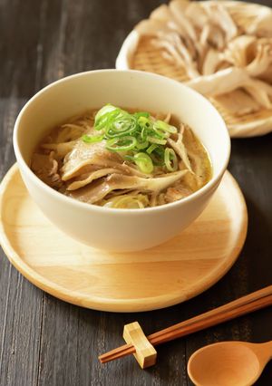 お味噌香る！舞茸とバターの汁ビーフン-レシピのメイン写真