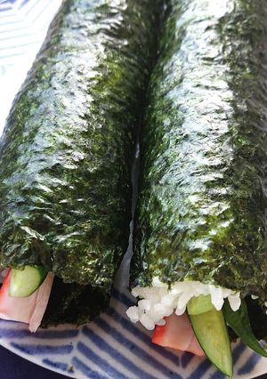 カニカマきゅうりアボカド青じその恵方巻き-レシピのメイン写真