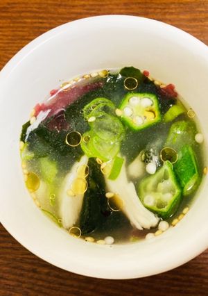 生姜で温かく鶏肉入り海藻スープ-レシピのメイン写真
