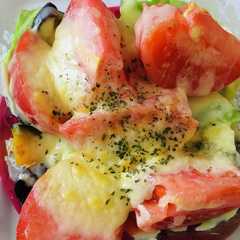 รูปของ 簡単！野菜たっぷりバジルチーズ焼き