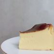 ぺろっと食べれちゃうバスクチーズケーキ