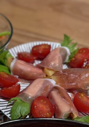 簡単！生ハムのりんごとチーズセロリ巻き-レシピのメイン写真