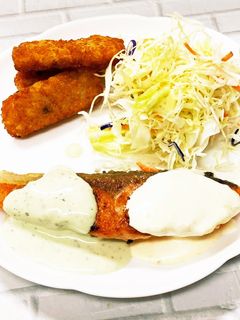 サーモンムニエルに合うソース2種-レシピのメイン写真