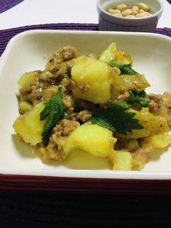 粗挽き肉とじゃがいものほっこり煮-レシピのメイン写真