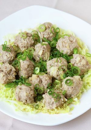 お皿1つでできる！肉団子のレンジ蒸し-レシピのメイン写真