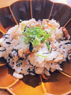 余ったひじき煮で!和風チャーハン-レシピのメイン写真