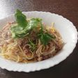 サバの水煮としめじと梅パスタ