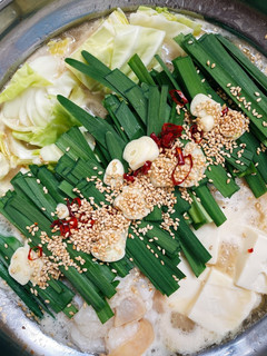 福岡居酒屋の〜【白味噌もつ鍋】-レシピのメイン写真