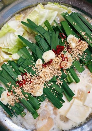 福岡居酒屋の〜【白味噌もつ鍋】-レシピのメイン写真