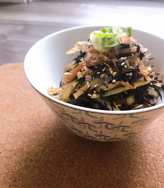 簡単節約おかず☆大根の皮とひじきの炒り煮-レシピのメイン写真